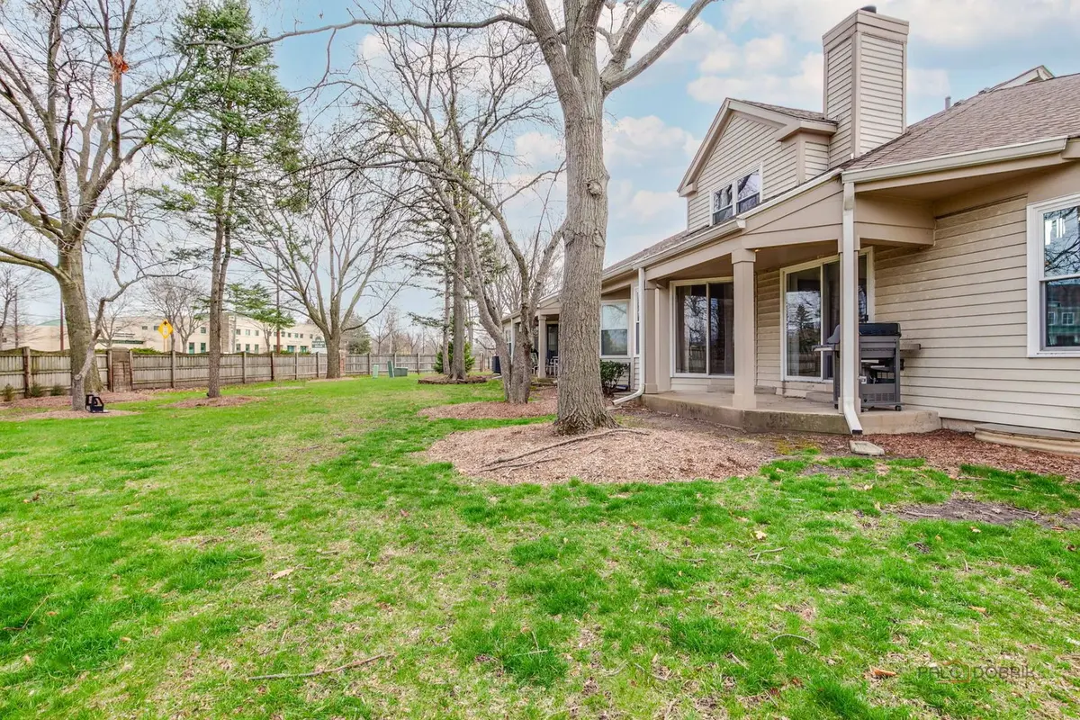 212 Willow Parkway