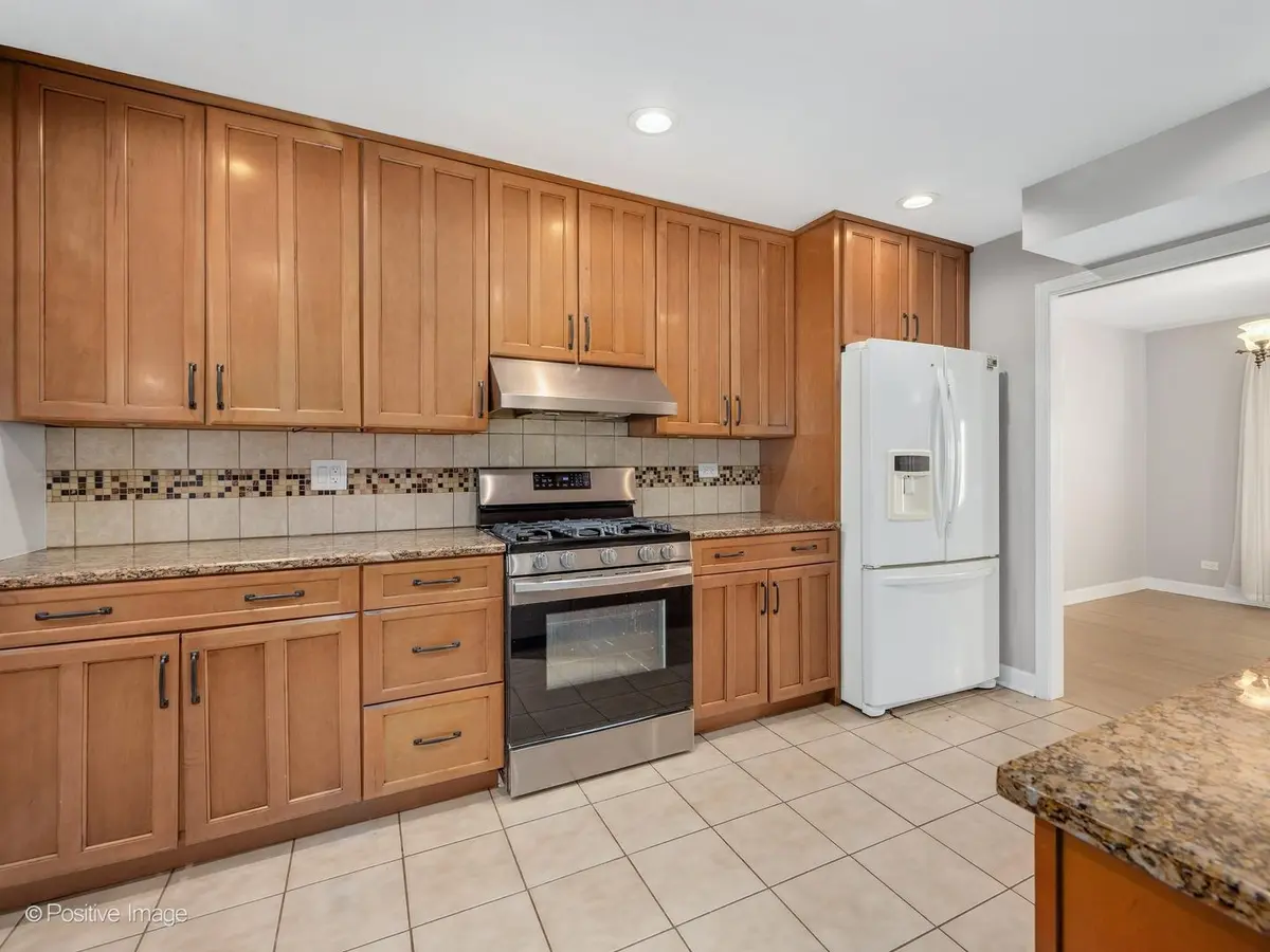 223 Willow Lane
