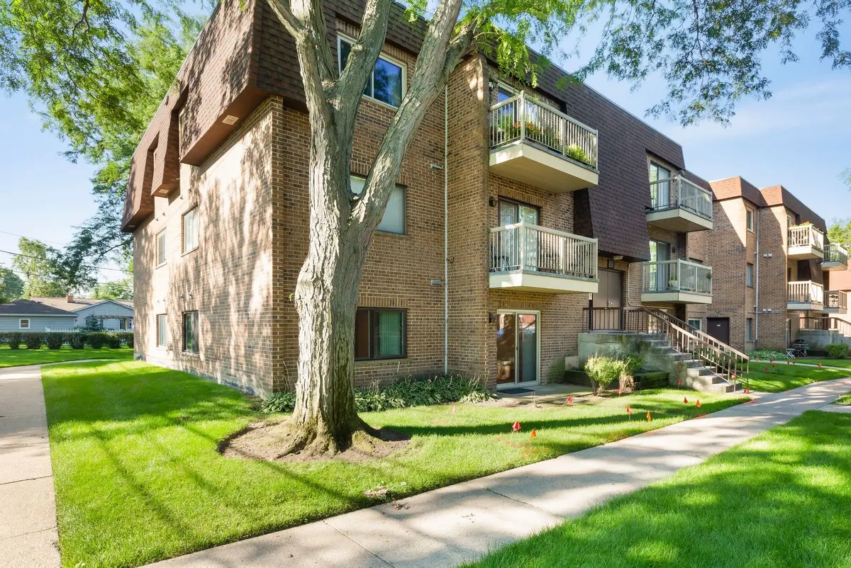 611 W Central Road