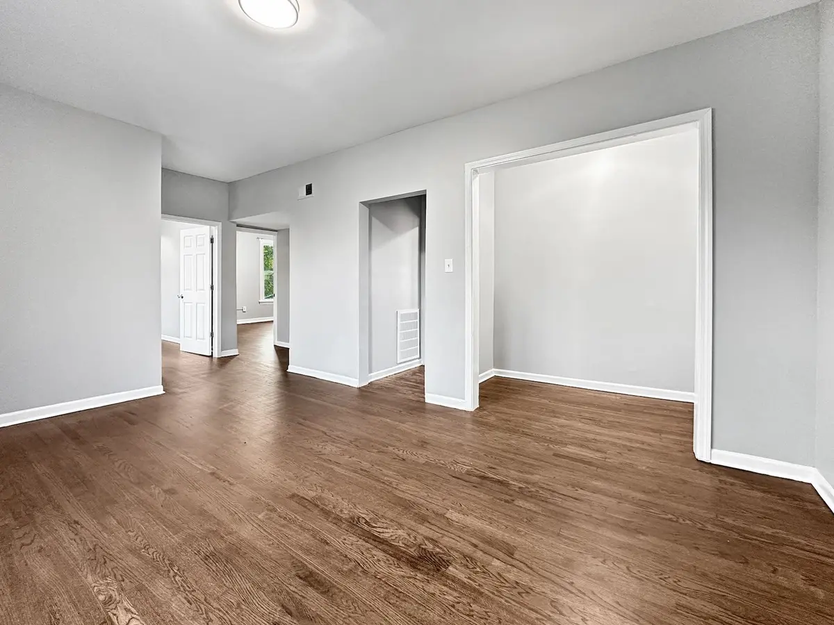 1838 W 65th Street