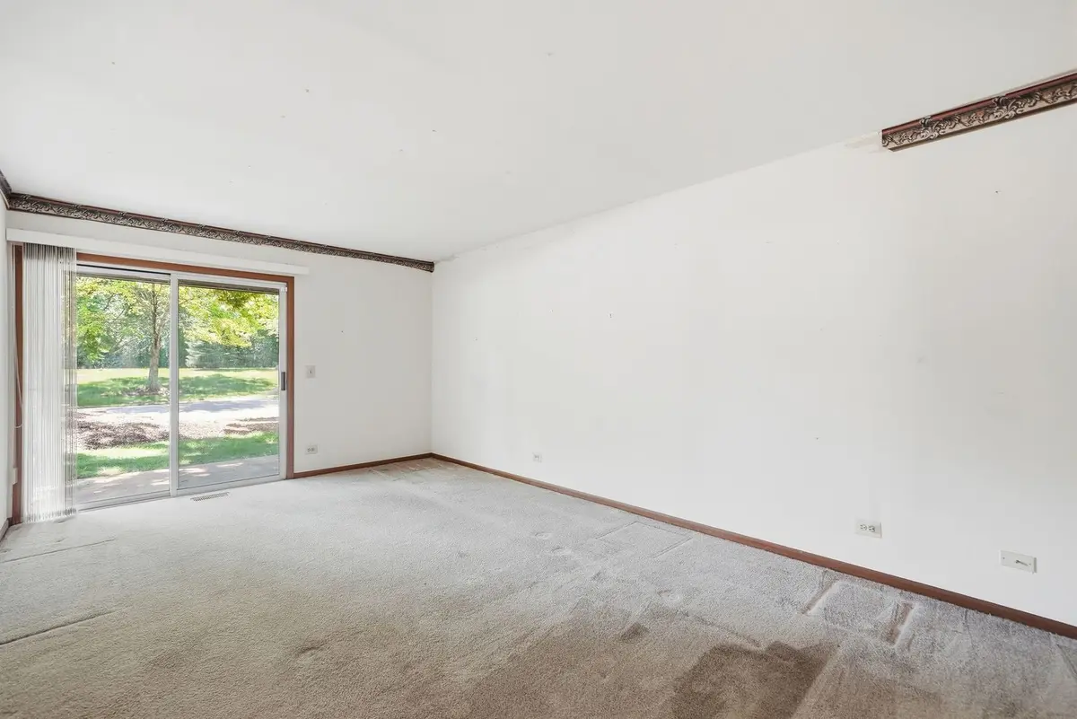 864 N Shady Oaks Drive