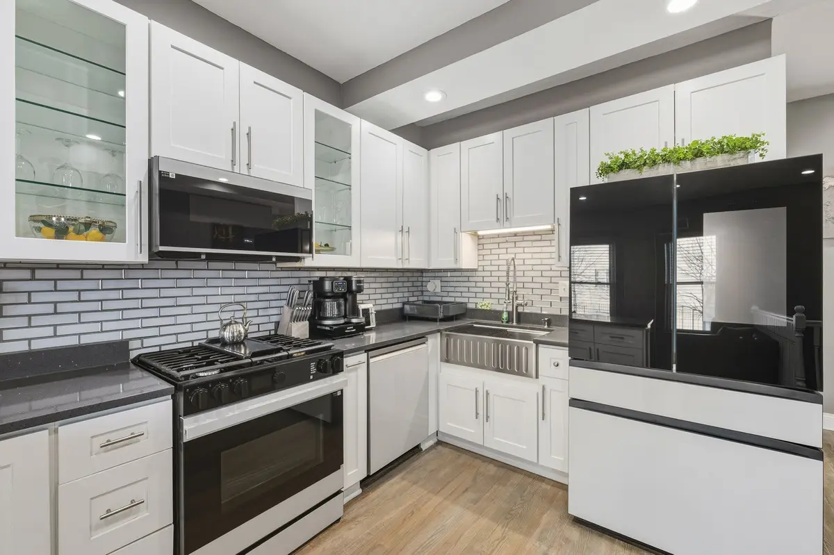 231 E 59th Street