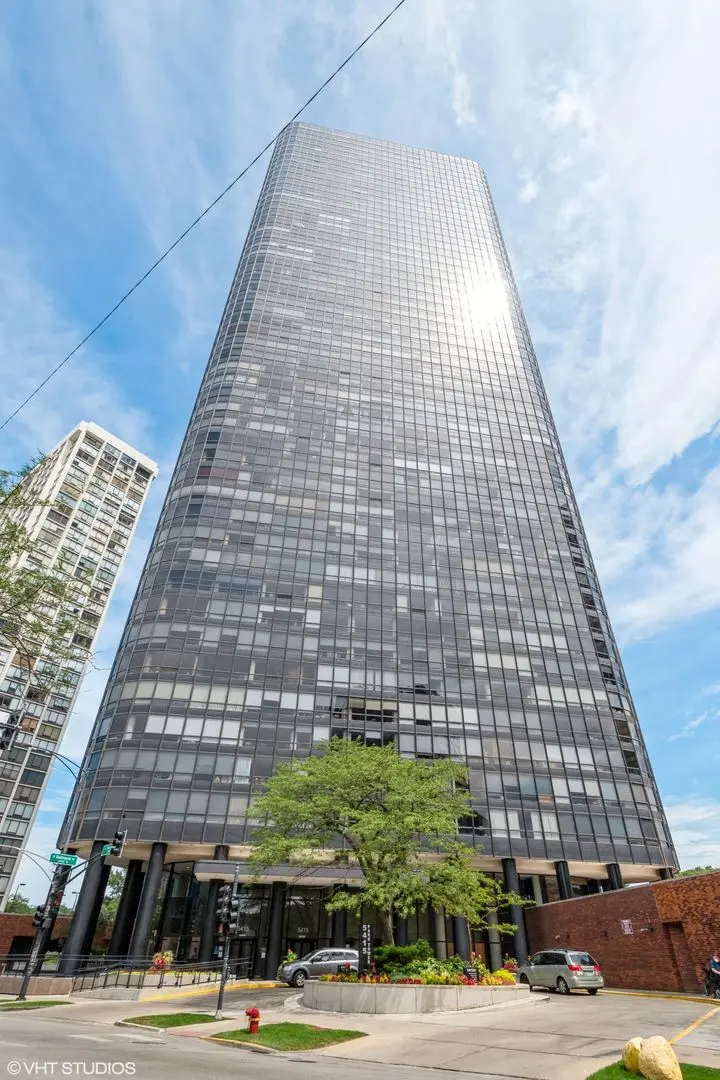 5415 N Sheridan Road