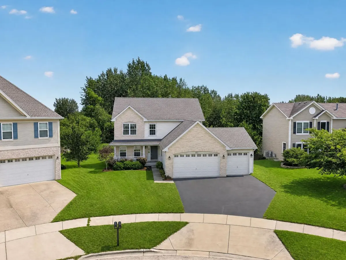 1911 Cameron Drive