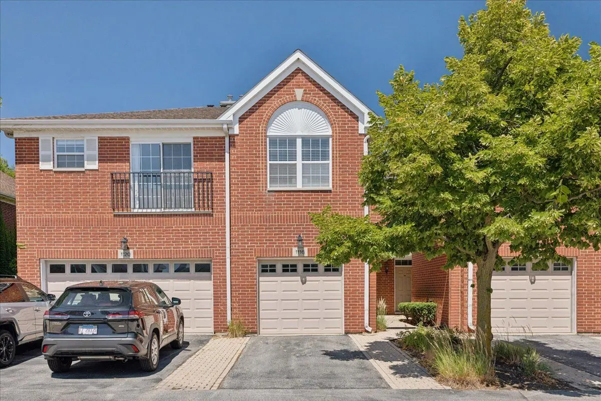 1116 KENSINGTON Drive