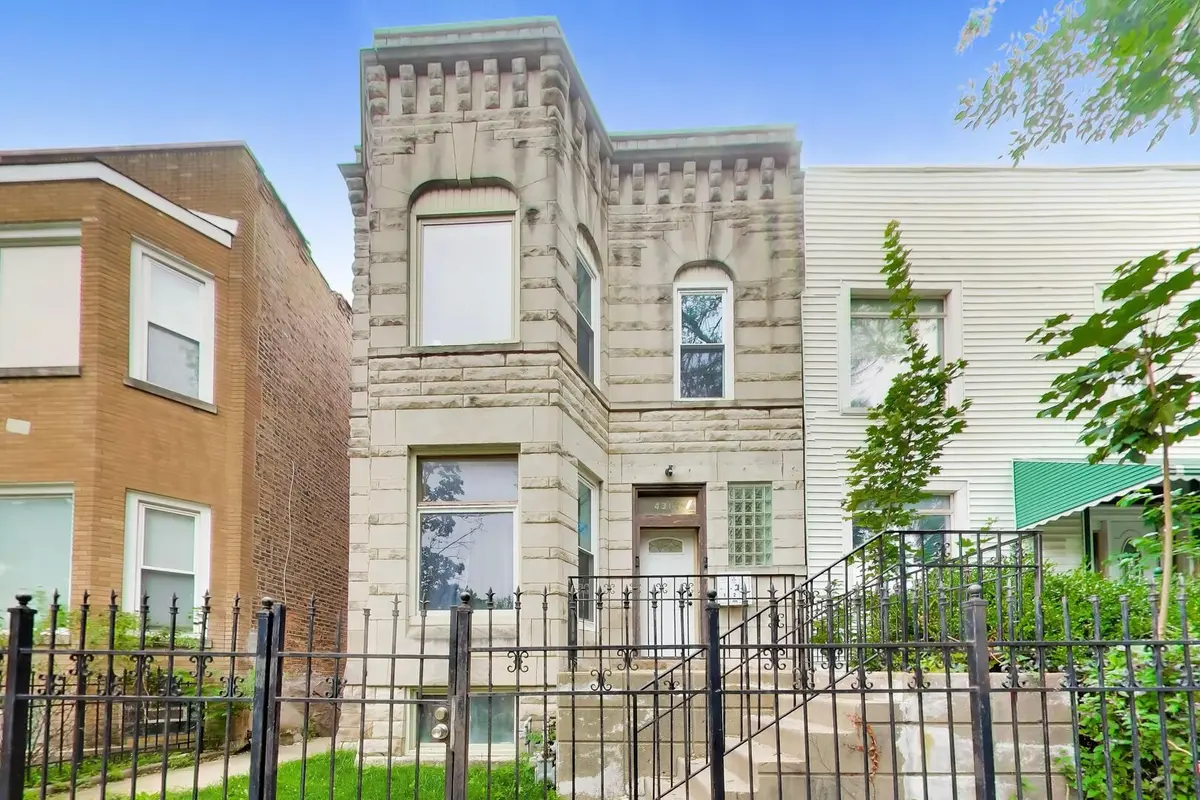 4312 W Adams Street