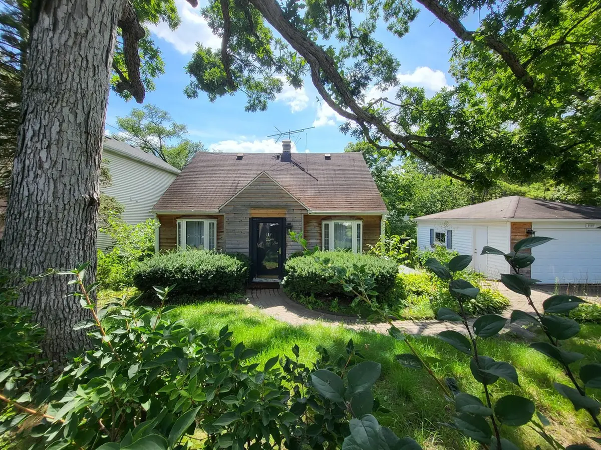 21317 W Shady Lane