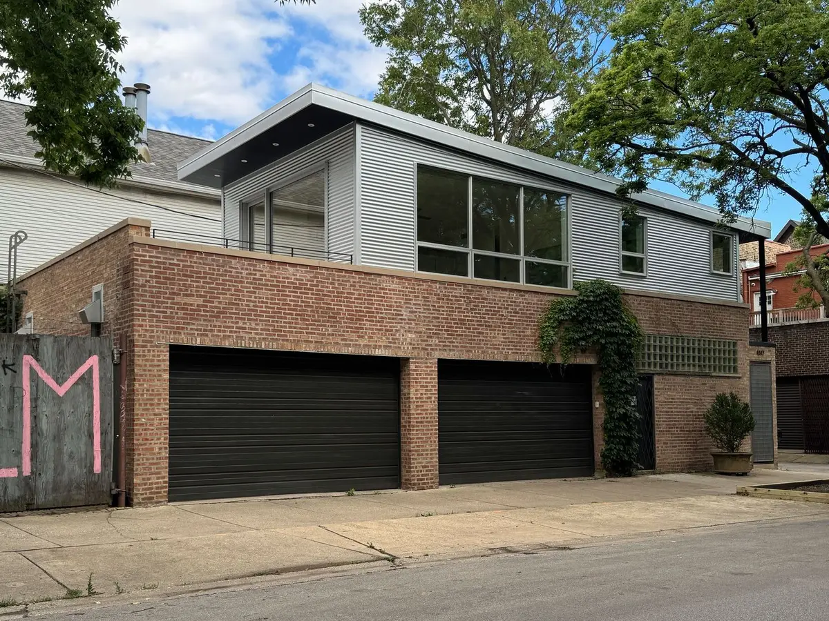 2159 W Evergreen Avenue