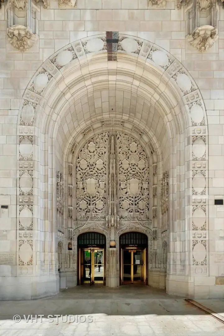 435 N Michigan Avenue