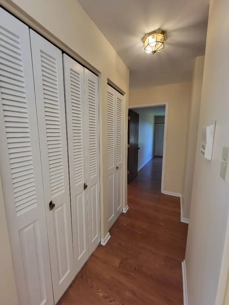 7510 FARMINGDALE Drive