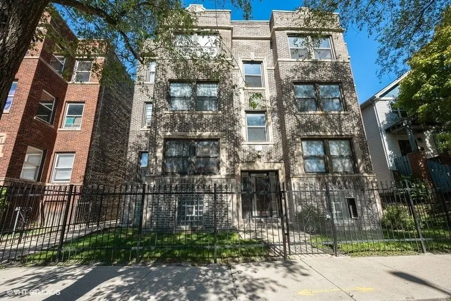 4934 W Jackson Boulevard