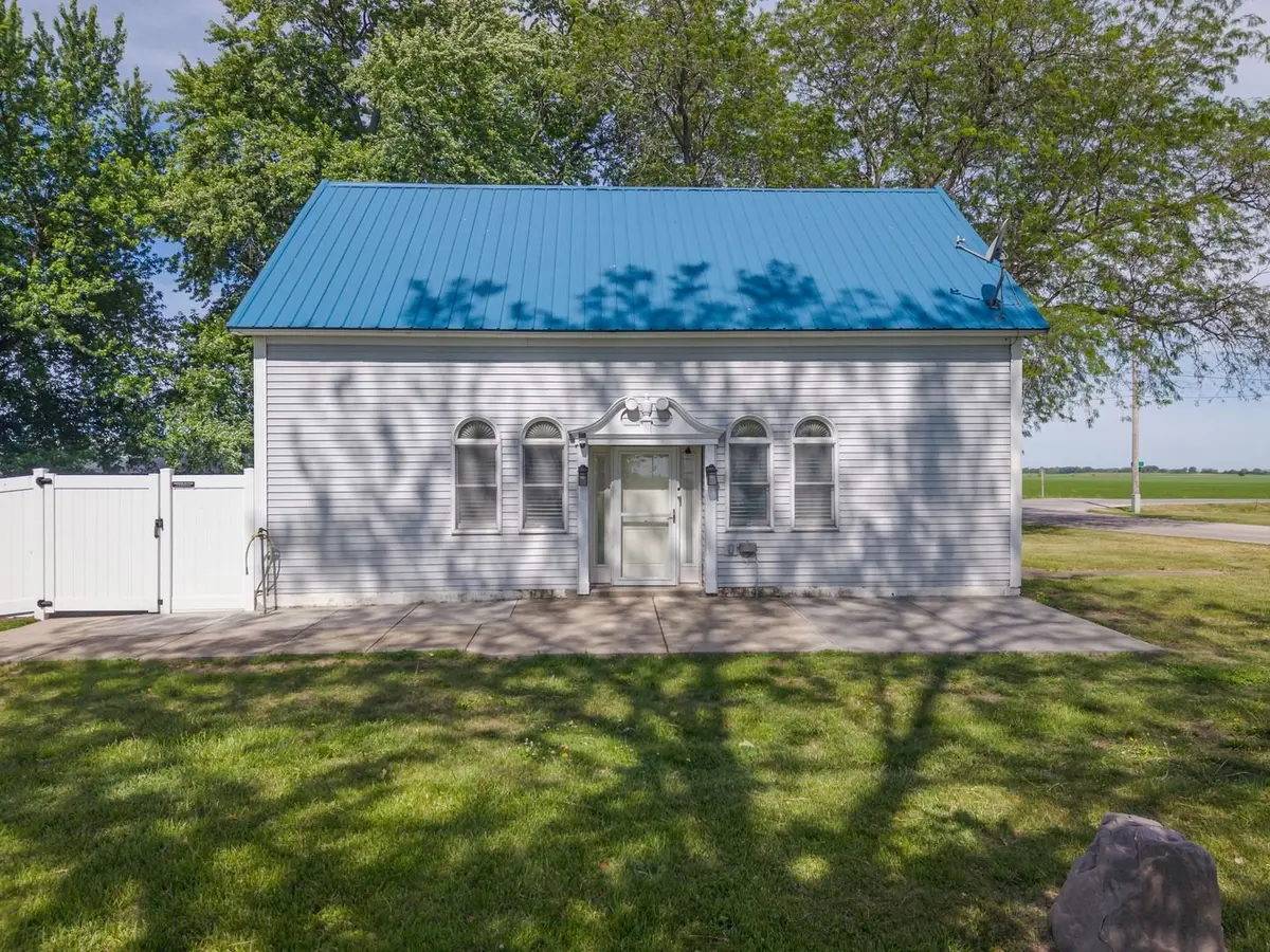 17964 N 1750 East Road