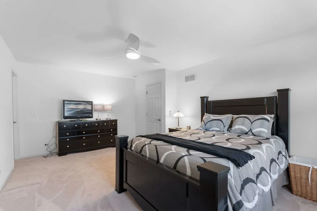 29w511 Cerny Circle