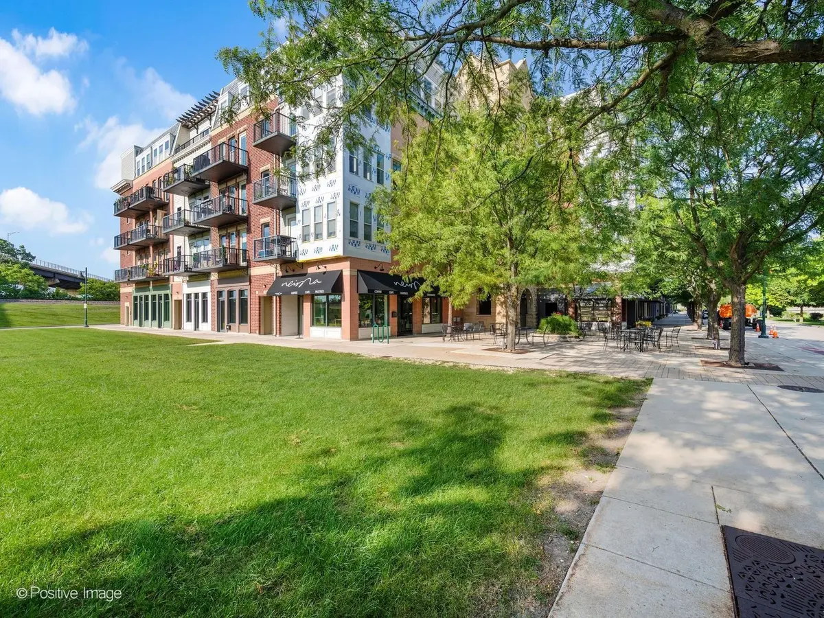 303 Front Street