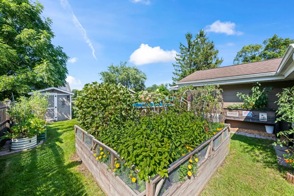 1108 Bradford Lane