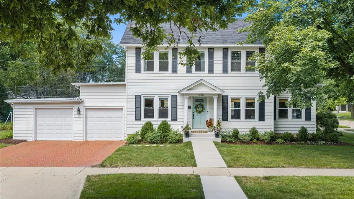 1001 Peyton Street