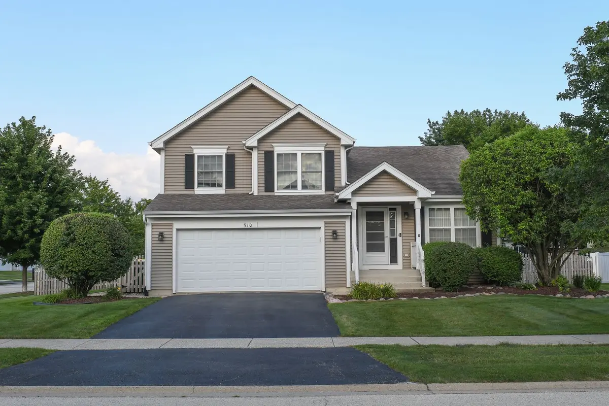 910 Carlyle Drive
