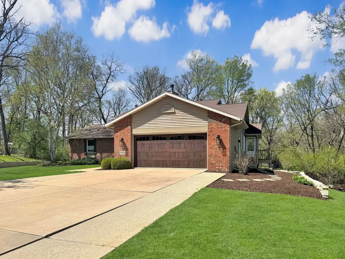1669 Barberry Circle