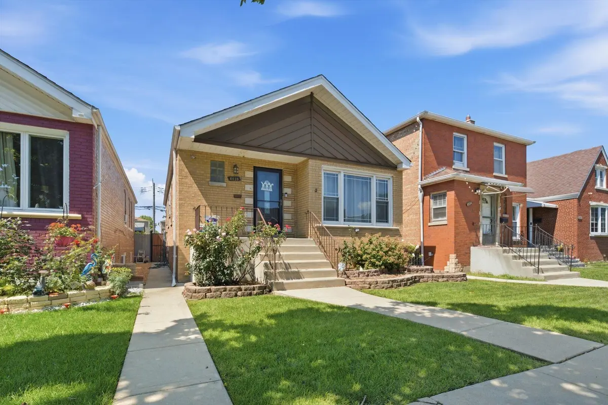 6038 S Komensky Avenue