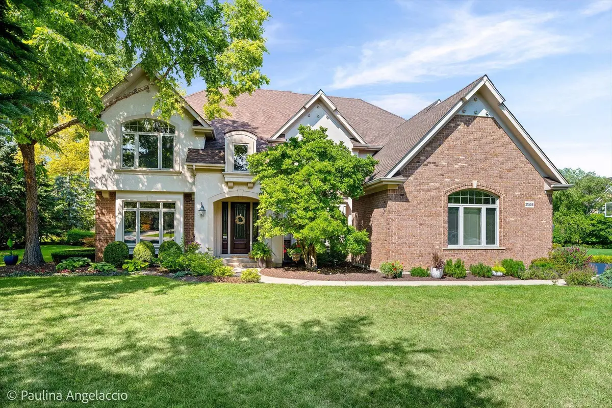21558 W Goldfinch Court
