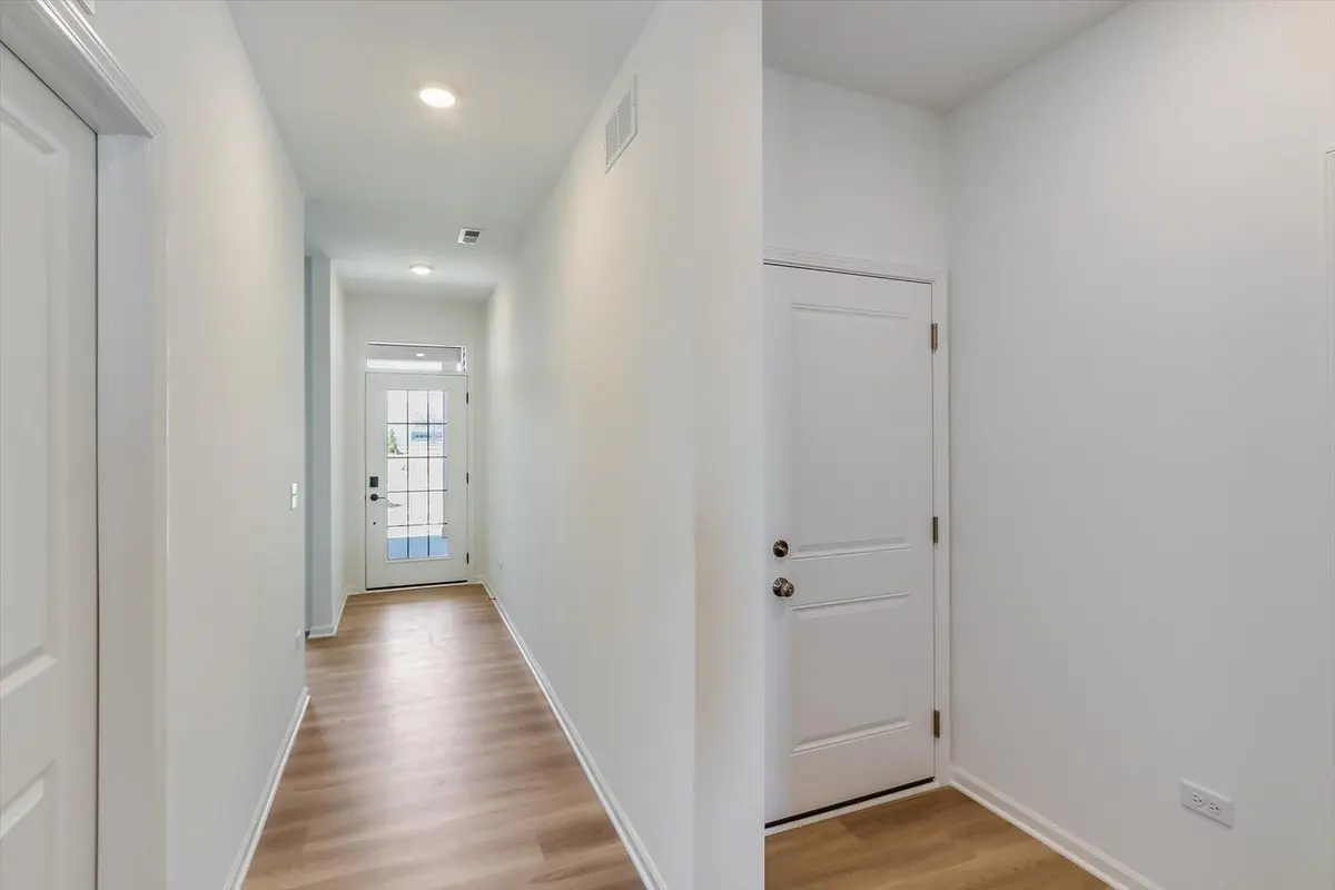 25539 W Alabaster Circle