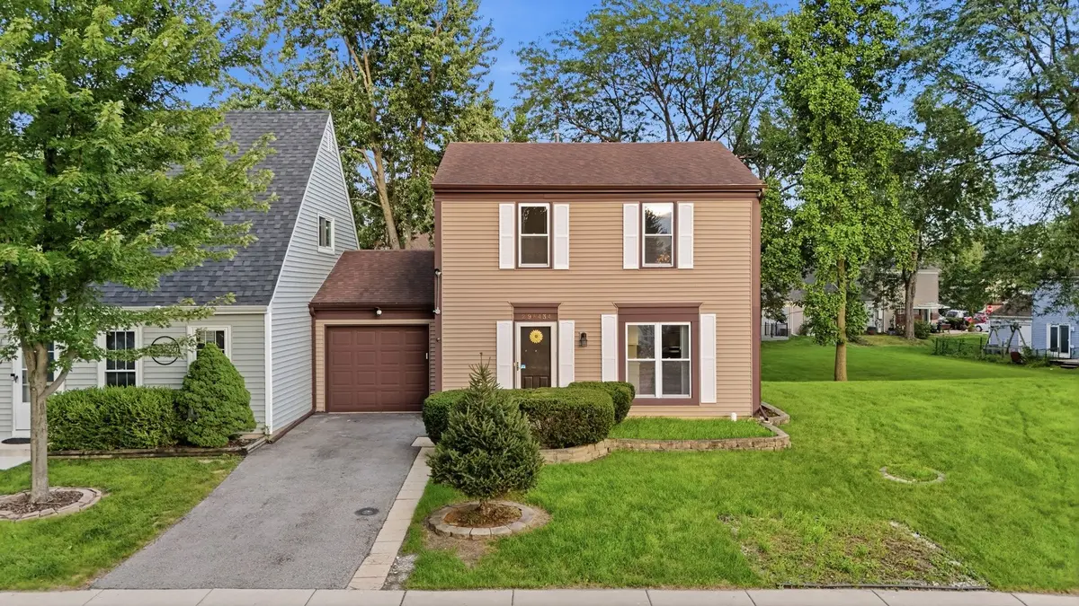 29W434 Hawthorne Lane