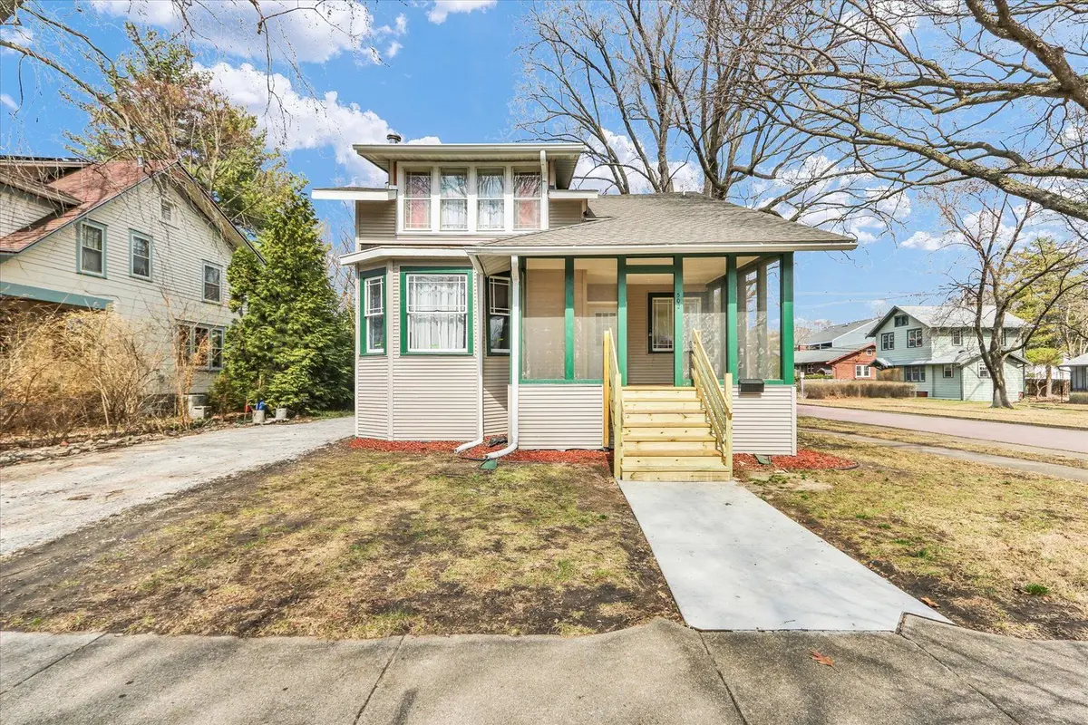 502 W John Street