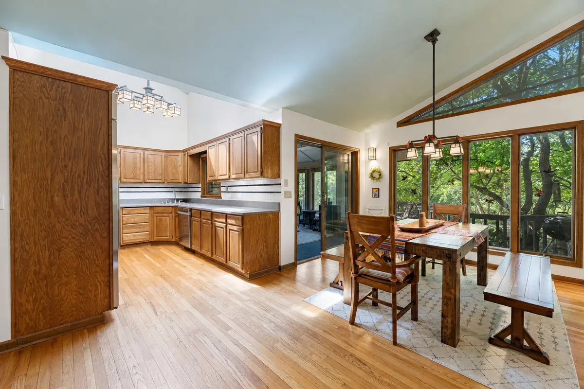 1543 N Saint Marys Road