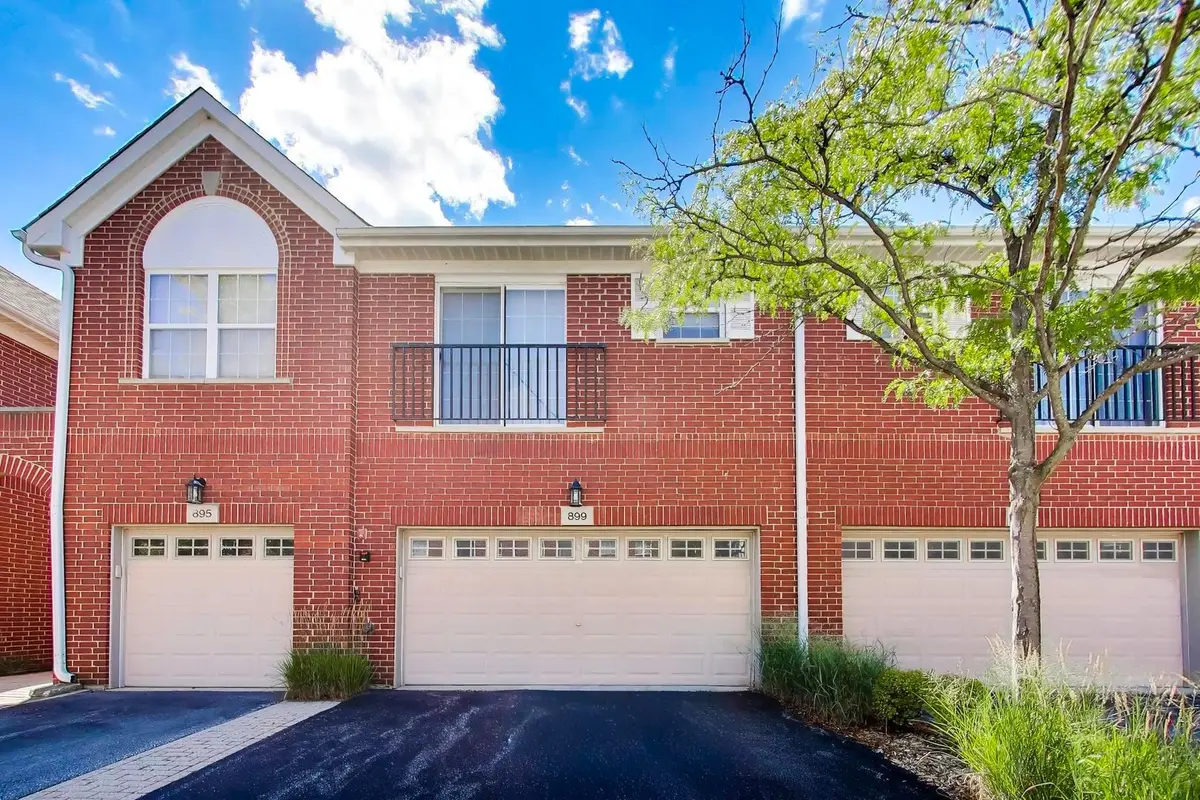 899 Bromley Place