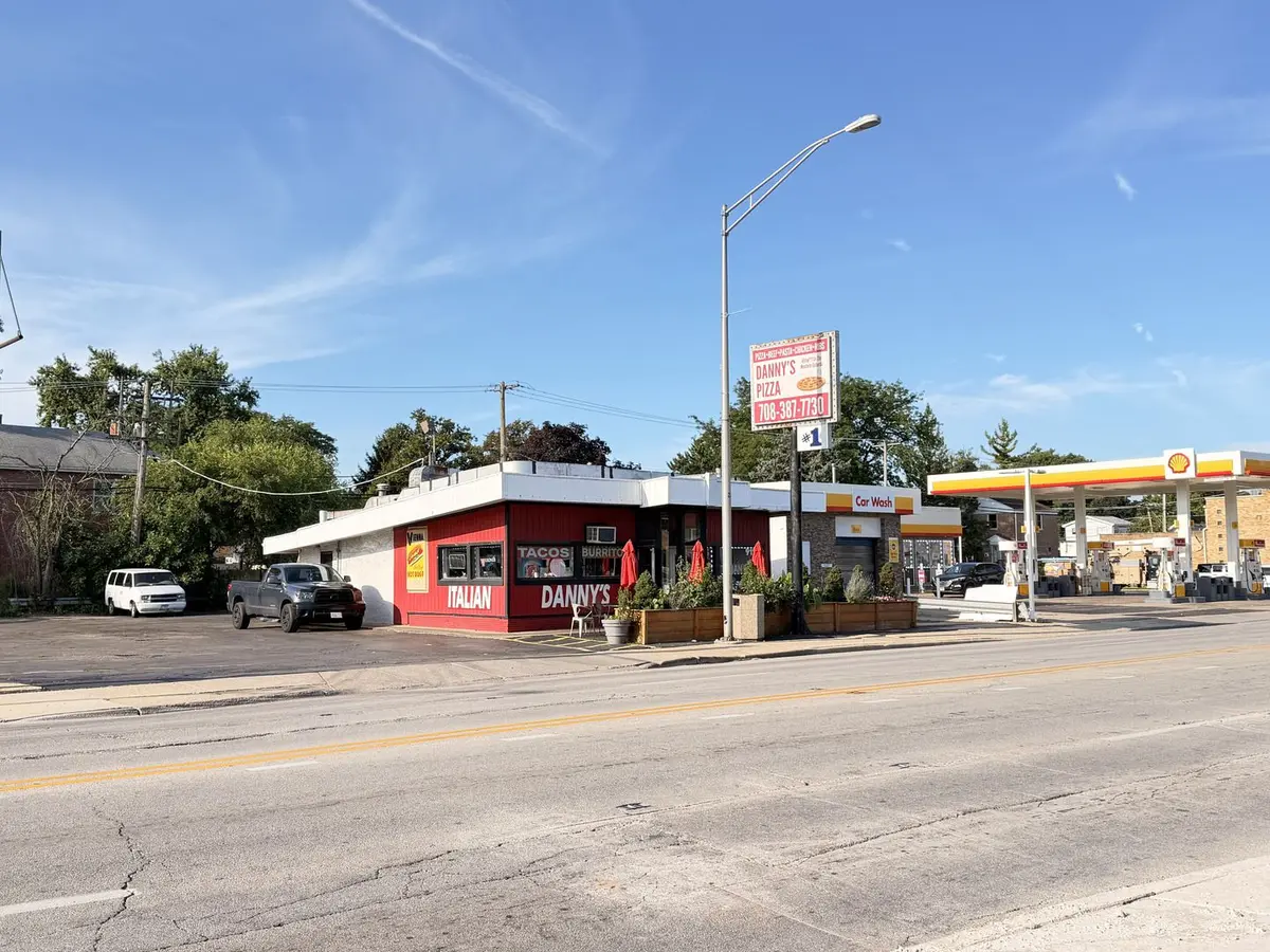 9123 Ogden Avenue