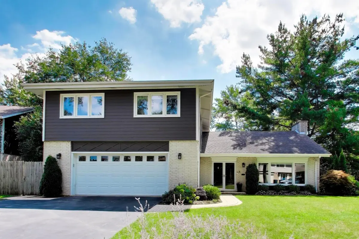 1919 Sunnyside Circle