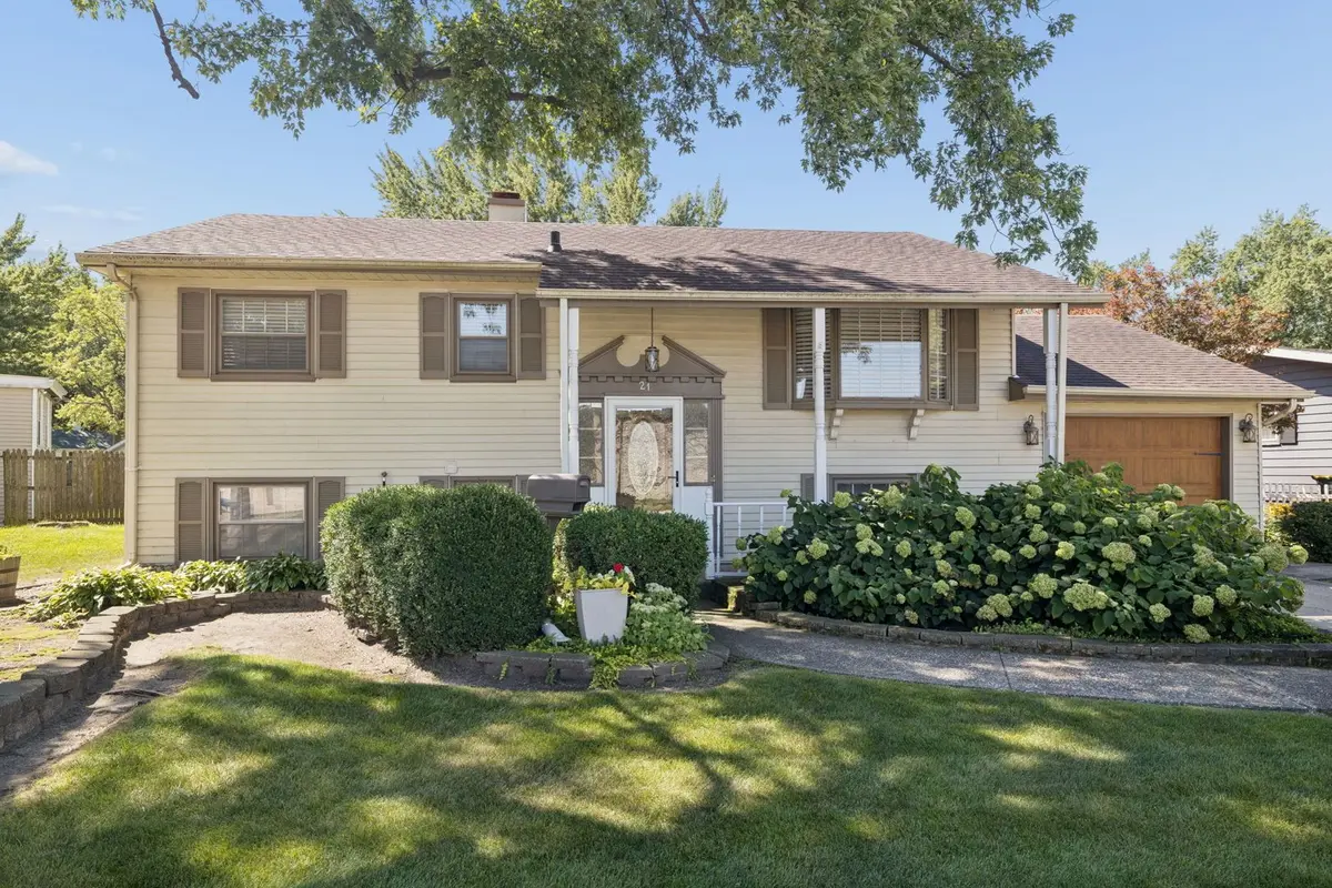21 Pawnee Drive