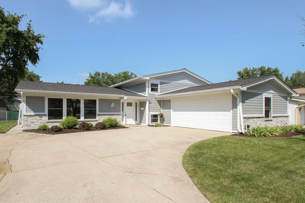 7934 KENSINGTON Lane