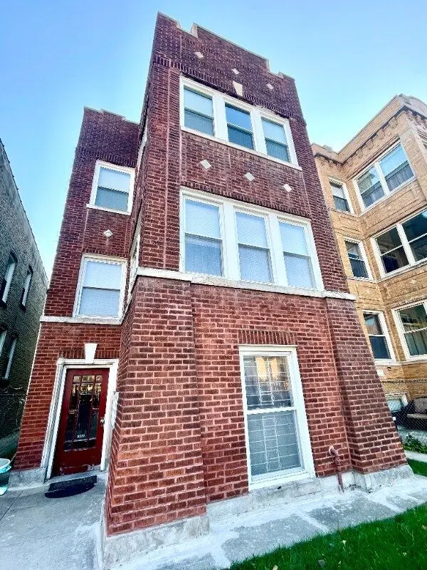 3237 W Thomas Street
