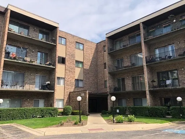 725 W Huntington Commons Road
