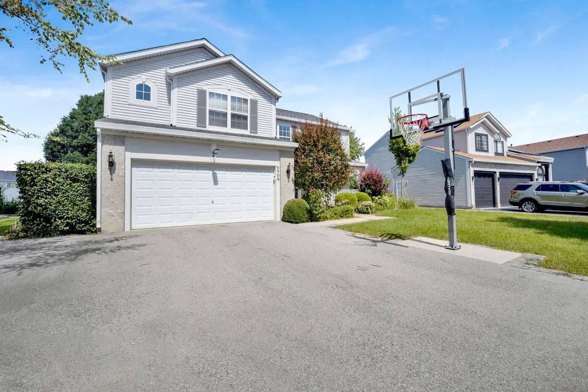 6909 Twin Falls Drive