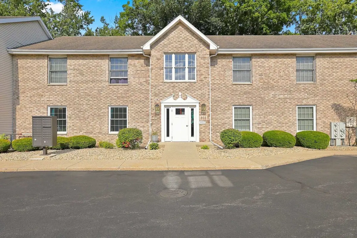 305 N Airlite Street