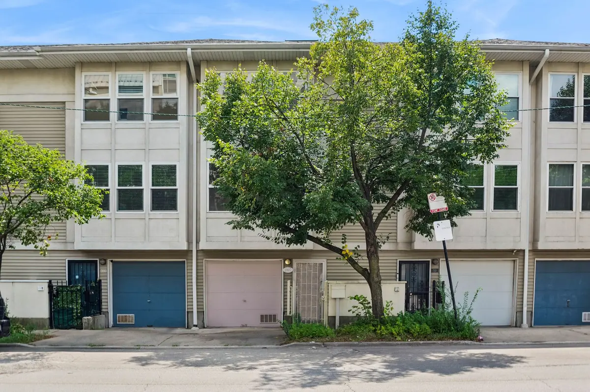 1007 E 61st Street