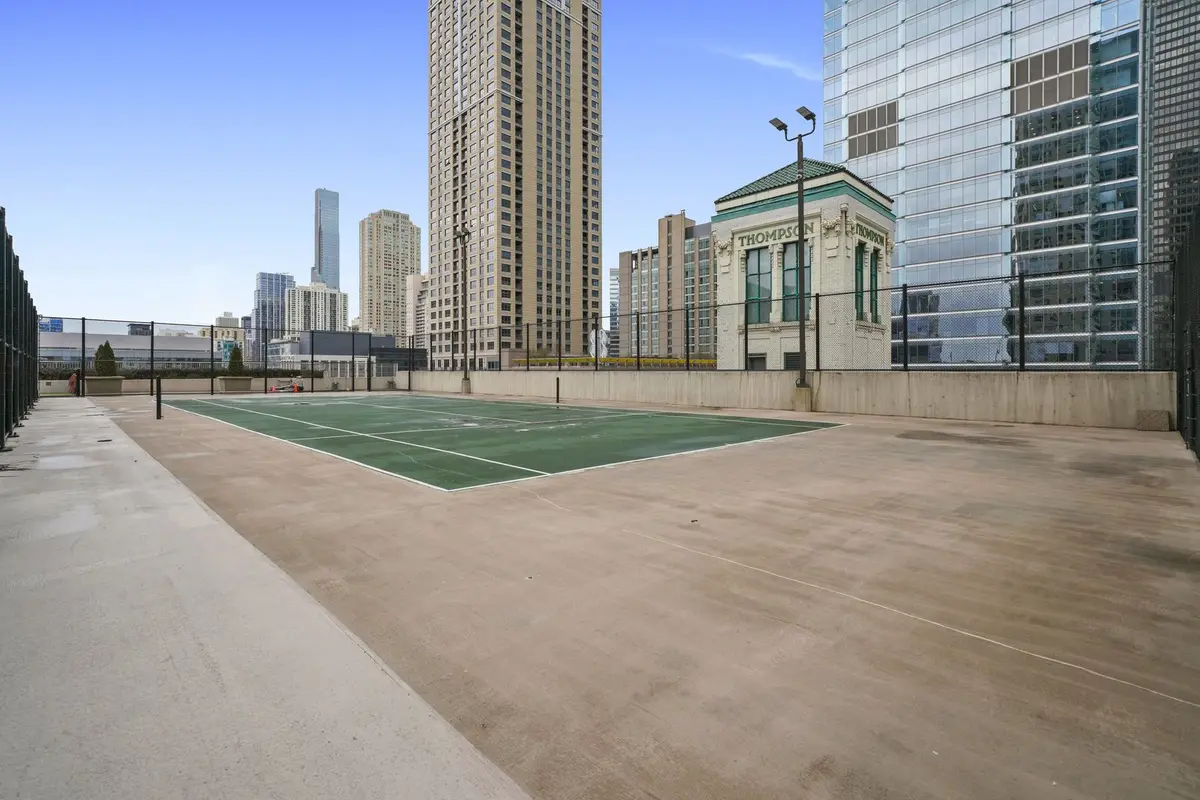 345 N LaSalle Street
