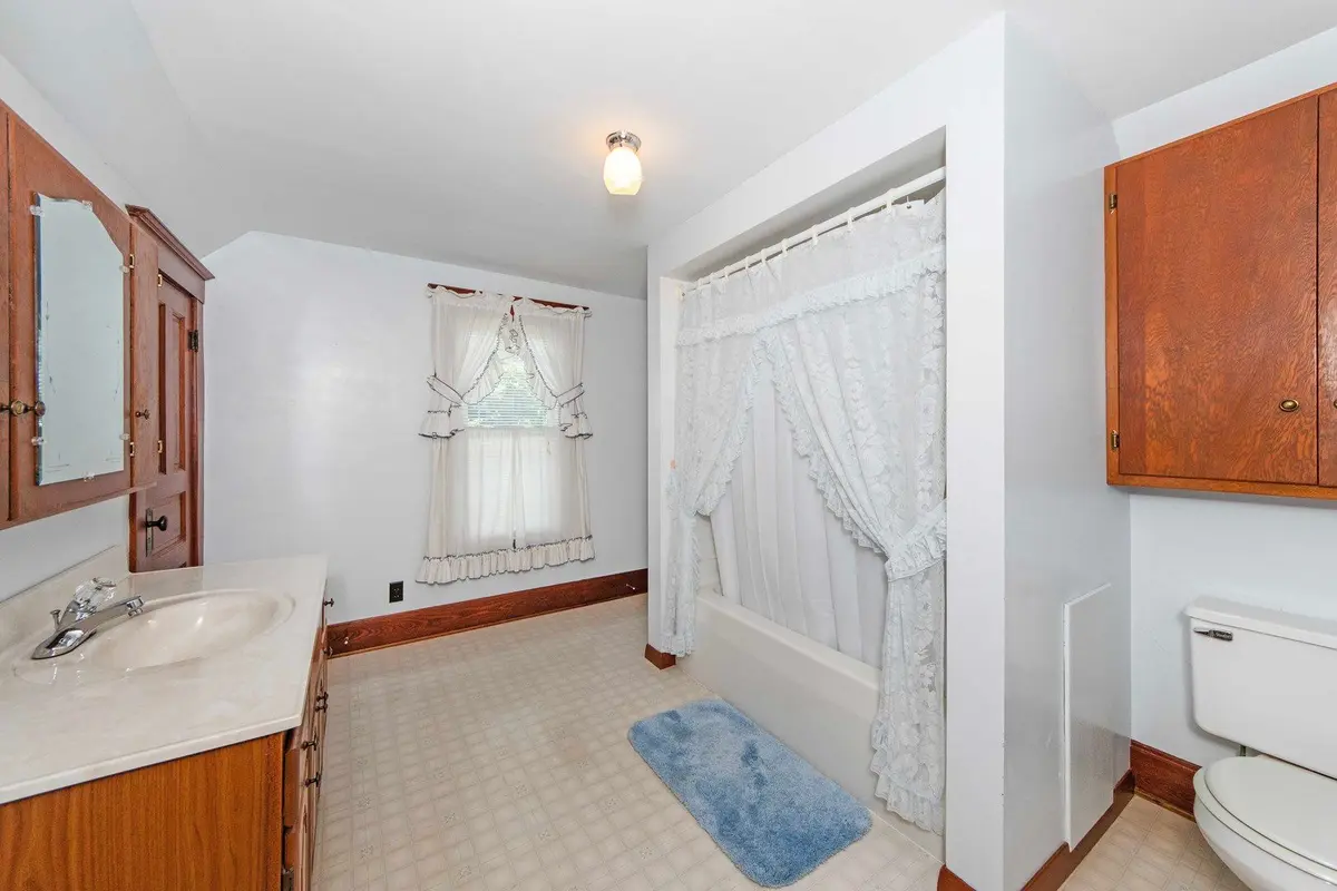 320 Walnut Street