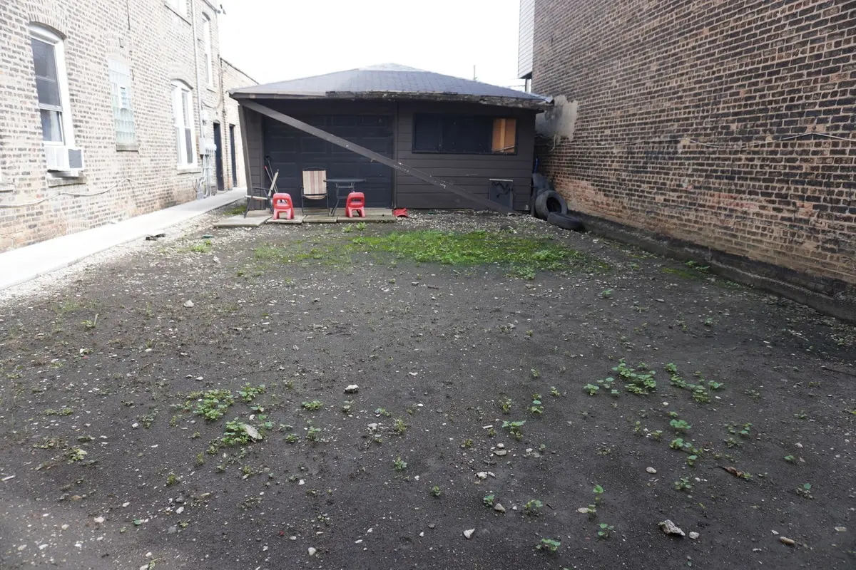 2518 W 59th Street