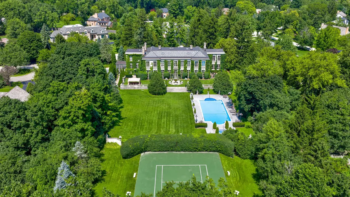275 Sussex Lane