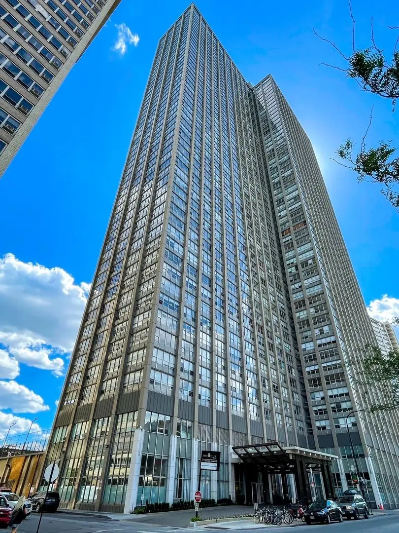 655 W Irving Park Road
