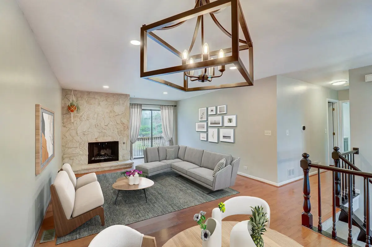 917 Burgess Circle