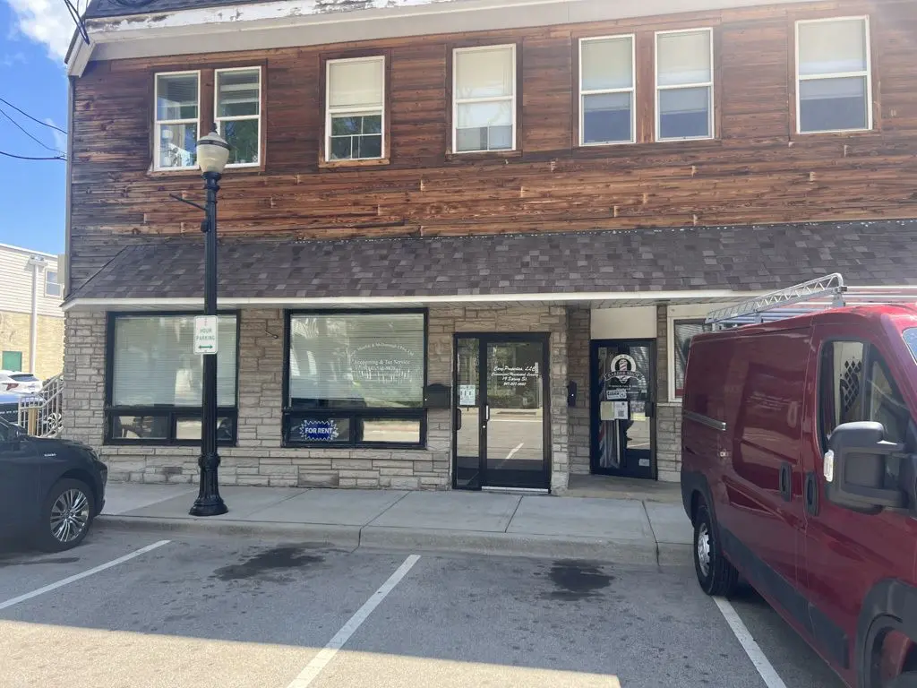 19 Spring Street