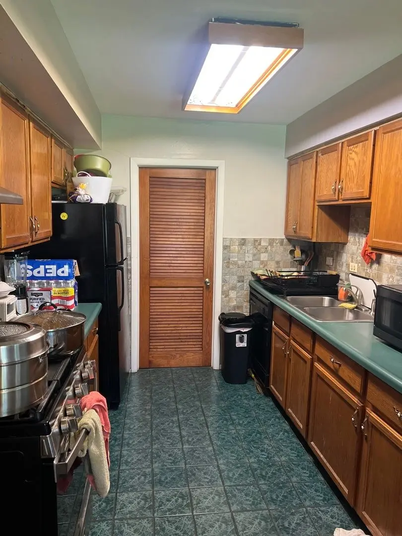 772 Sunset Court