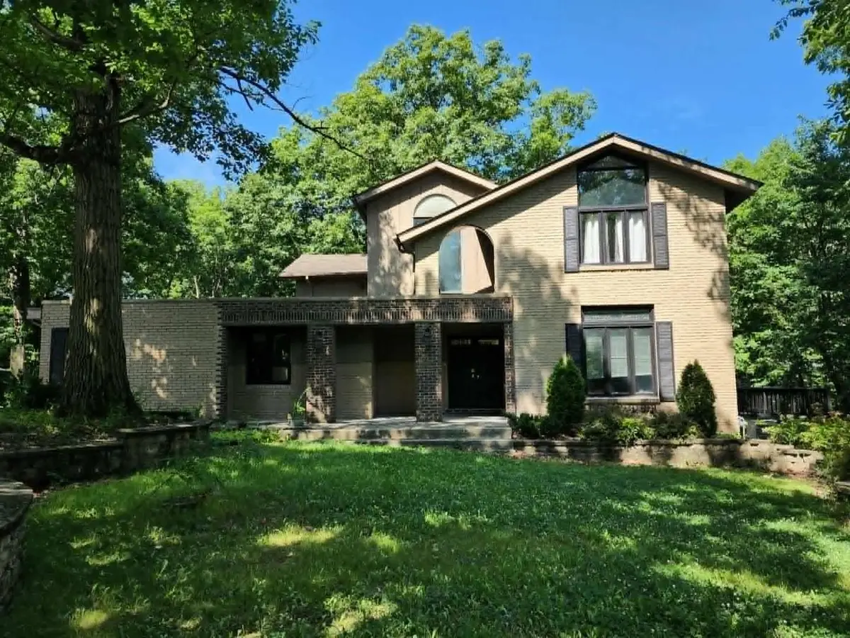 3512 Chalet Lane