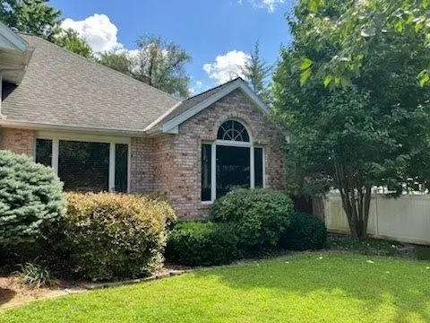 2814 W Oakbrook Court
