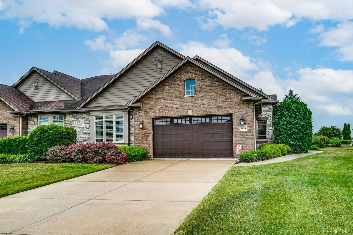 8999 Holland Harbor Circle