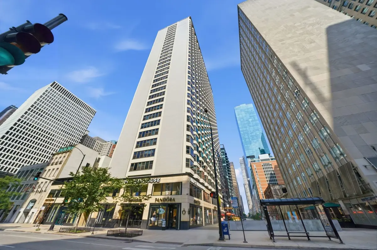 535 N Michigan Avenue